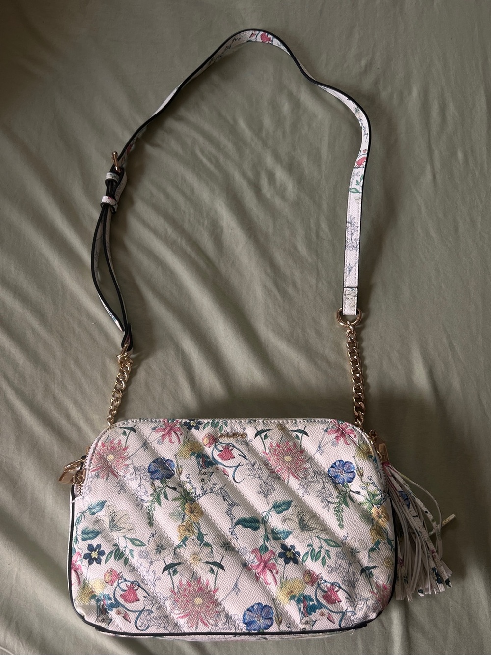Floral Crossbody Bag with Gold Chain